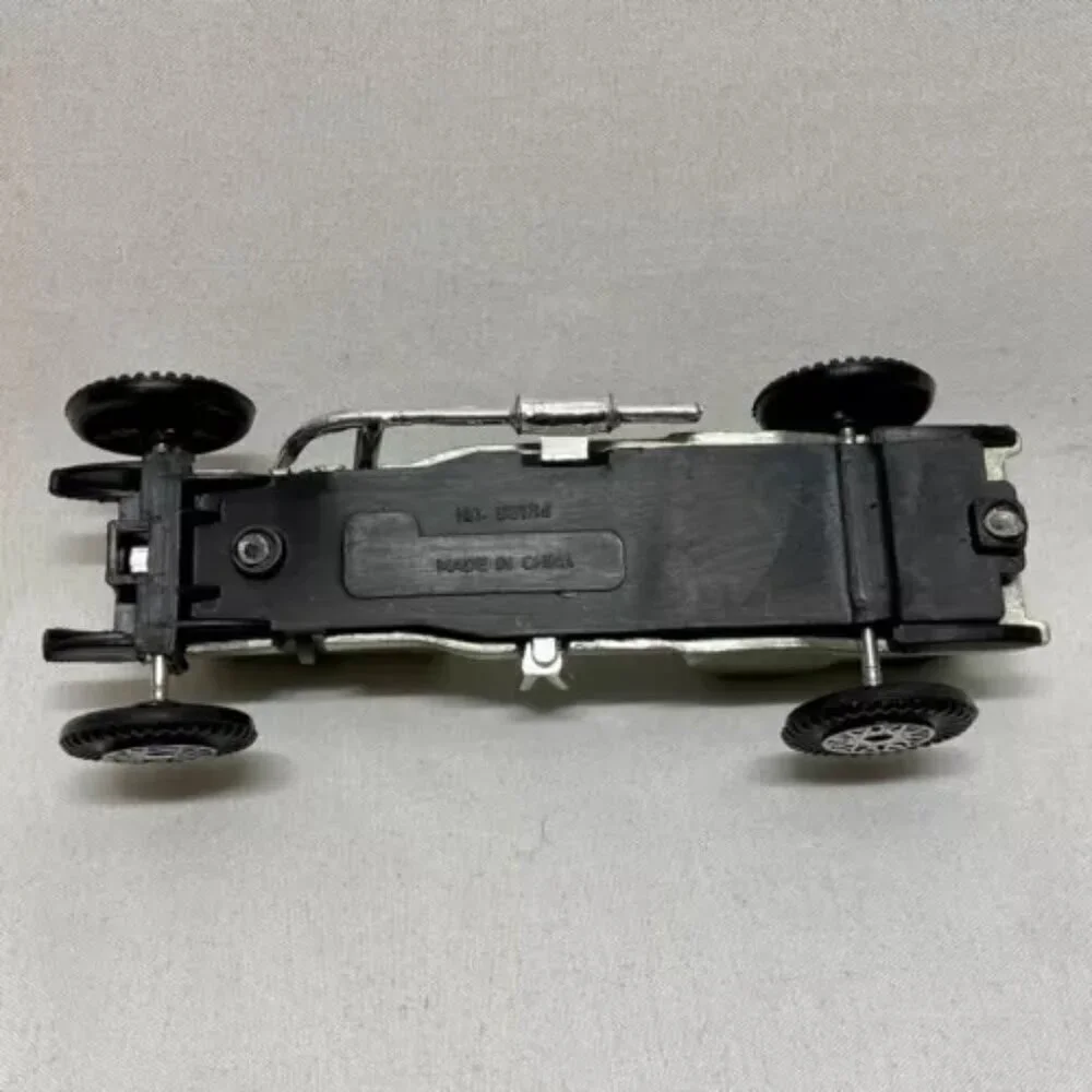 1914 Stutz Bearcat S8134 Silver Die-cast Model‎ Rare Vintage Hong Kong Mint HTF